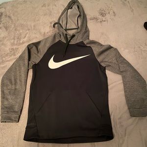 men’s small nike hoodie